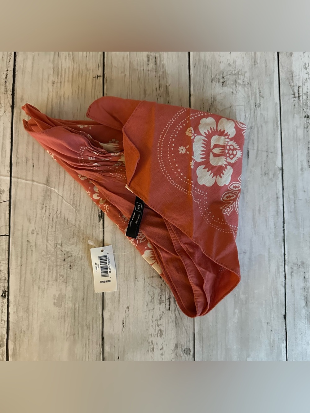 NEW WITH TAGS GAP MUTED RED HAIR BANDANA SCARF ONE SIZE